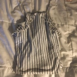 Ruffle stripped tank top